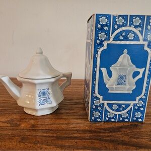 Vintage 1970s Avon Stoneware Teapot for perfume with box